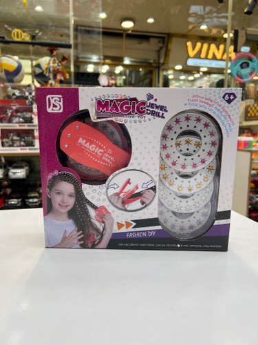 نگین زن جادویی به هرچی که دوست داری نگین تزئین کن مو کمر بند لباس