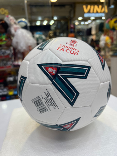 توپ چرمی دوختی